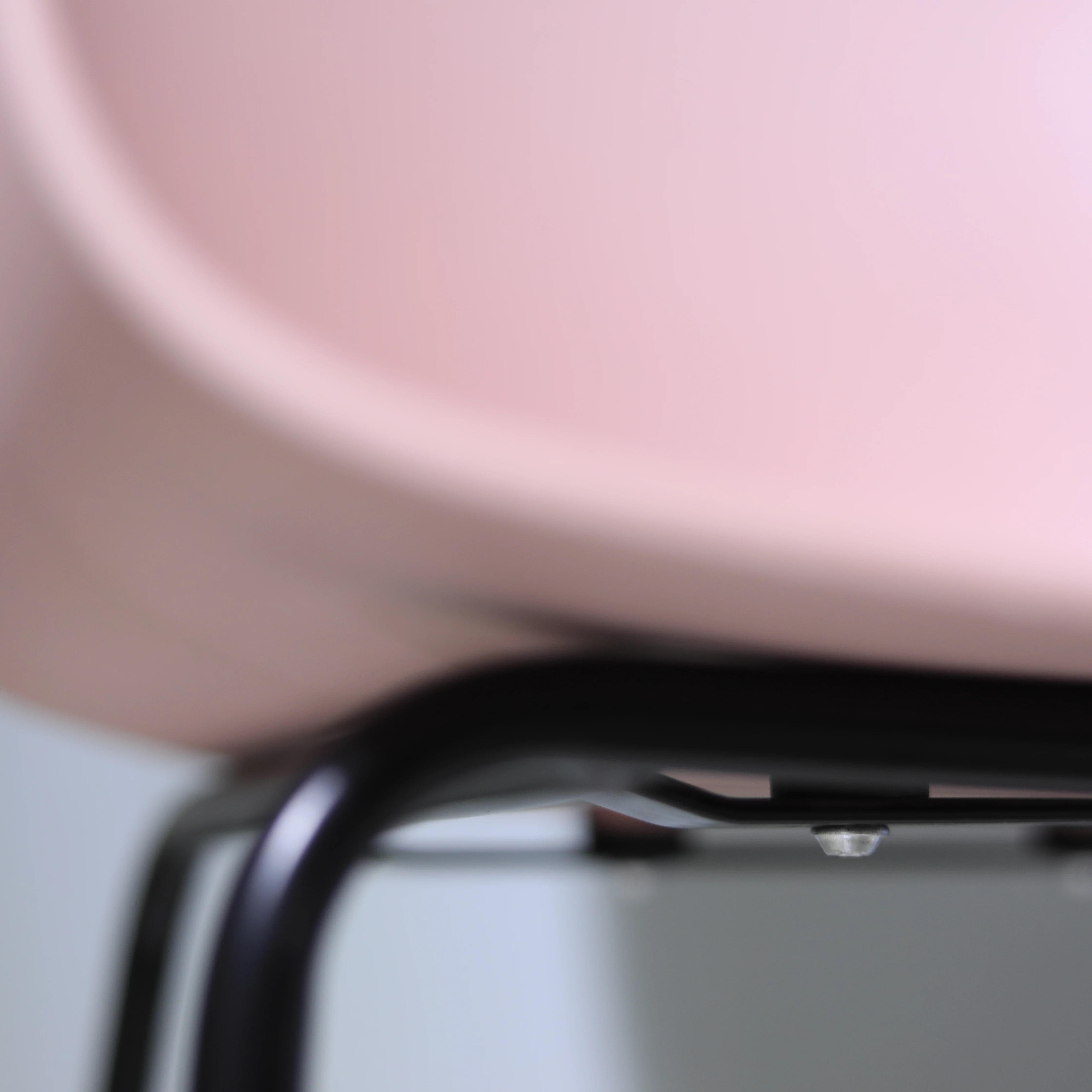 Italian Classic Luxury Modern Cheap Black Cafe Chair Velvet Restaurant Chairs Metal Gym Kitchen OEM Building Style Living Fabric