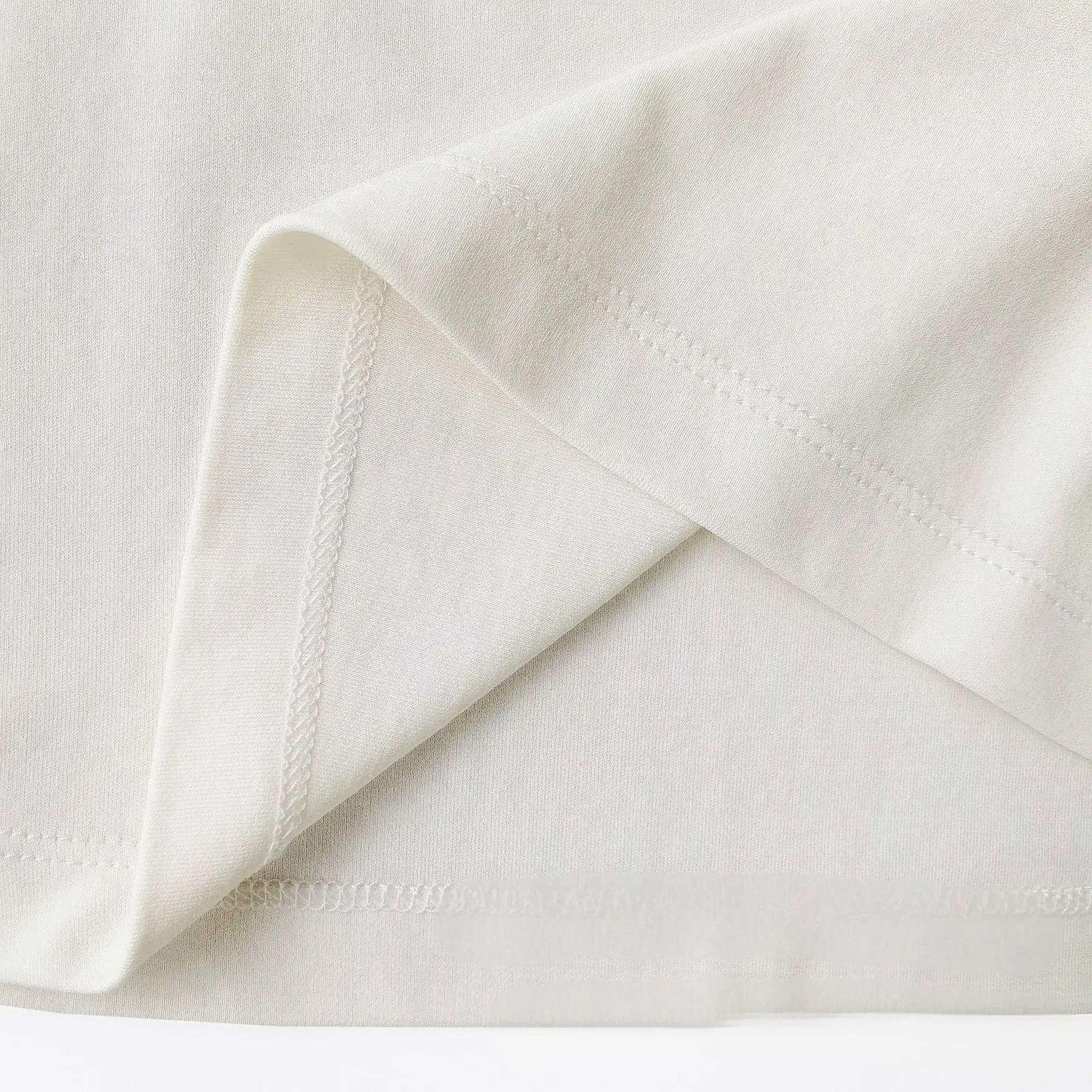 Customize Solid Color 100% Silk interlock fabric Soft Silk knitting fabric for T-Shirt/Clothes 130CM 145gsm 60s