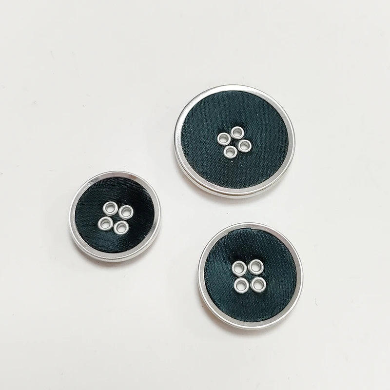 Fashion Garment Accessories Red Color Customized Fabric Covered Sewing Buttons for Clothes