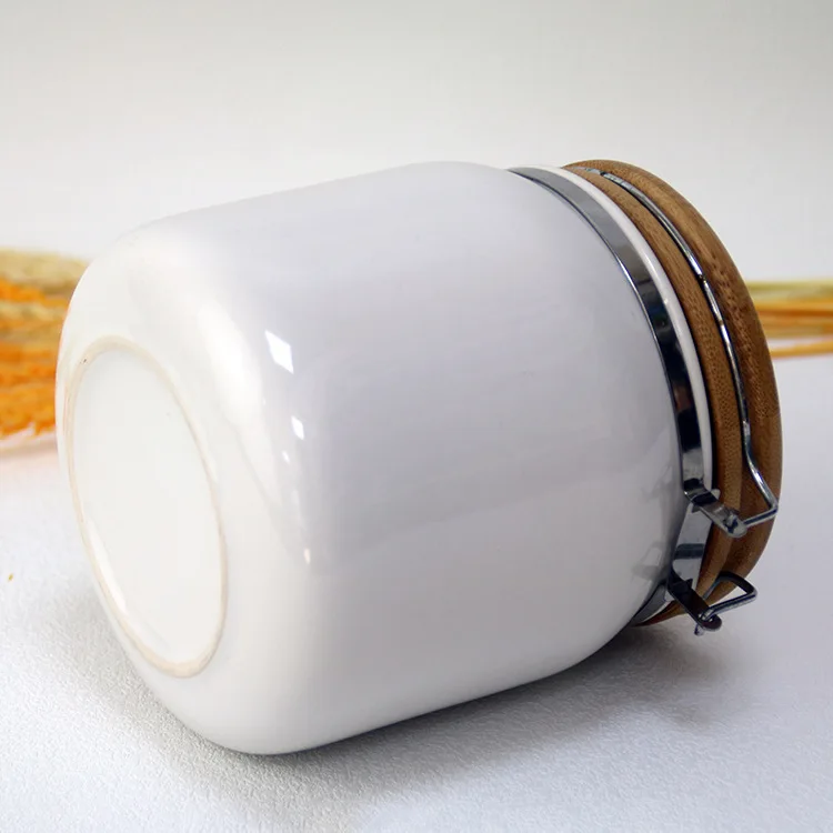 Nordic Ceramic Storage Jars Canisters Jam Jar Silicone Seal Ceramic Tea Jar with Locked Bamboo Lid