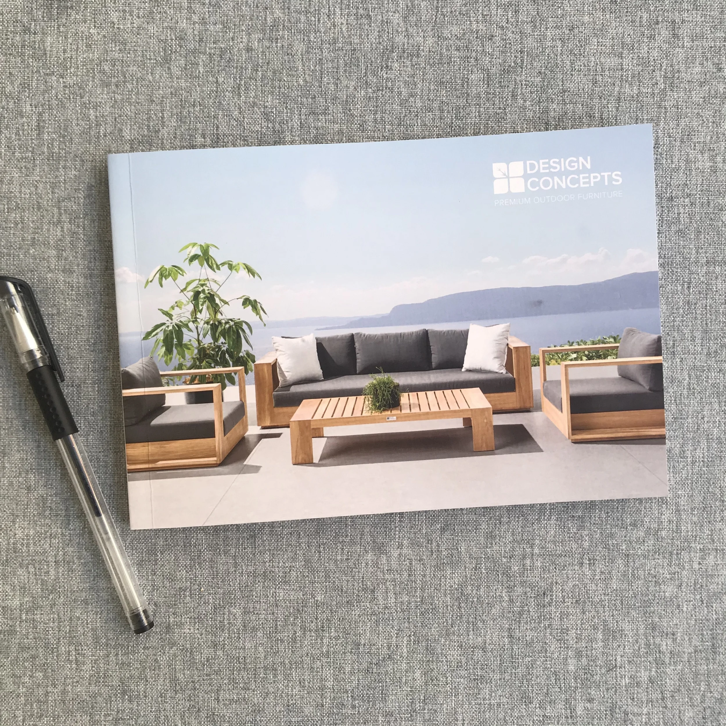 Factory Customized A5 Magazine Booklet Instruction Manual Catalog Thick Booklet Flyer Flyer Poster Brochure Printing