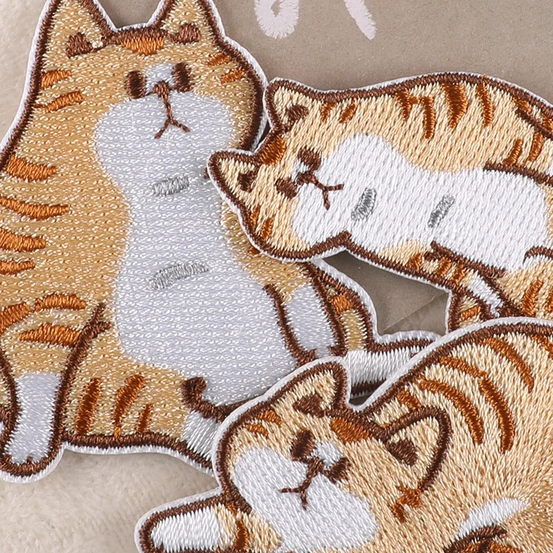 Self sticker embroidery cute cartoon cat Patch for kid clothes decoration