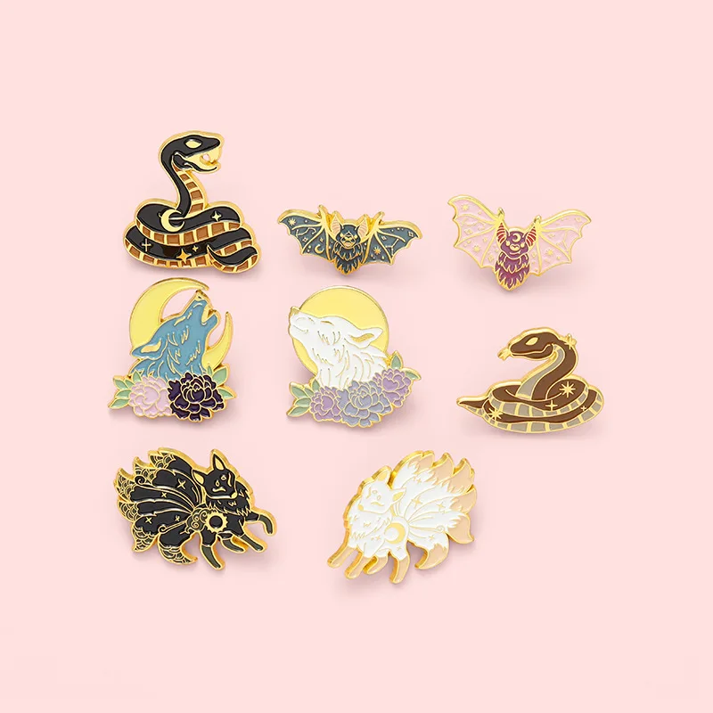 Manufacturers Wholesale Cute Cartoon Anime Animals Badges Pin Enamel Metal Lapel Emblem Pin For Clothing