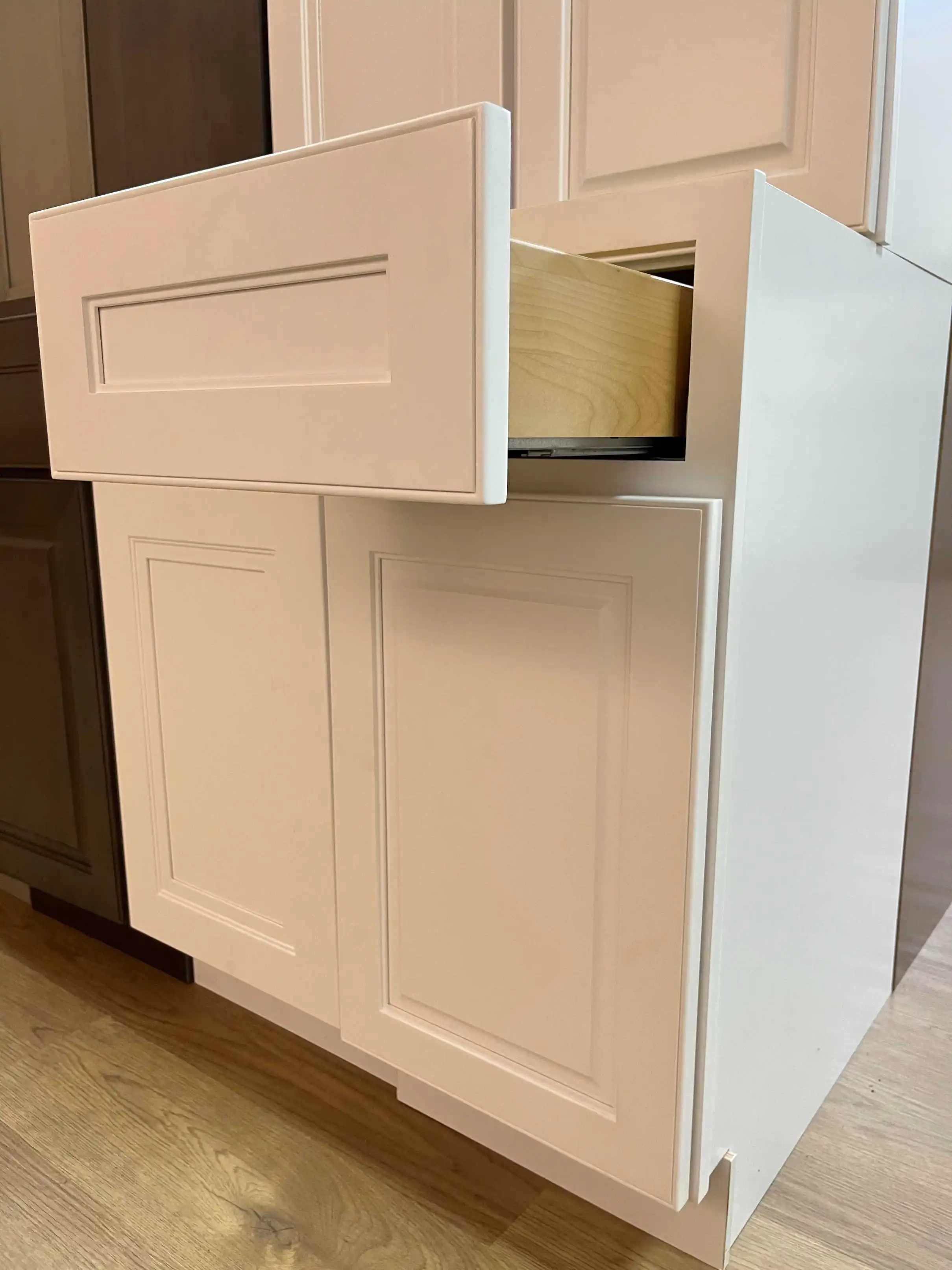 Vietnam Factory Direct High Quality Modern Design Wooden MDF RTA Modular Kitchen Cabinets Complete Sets