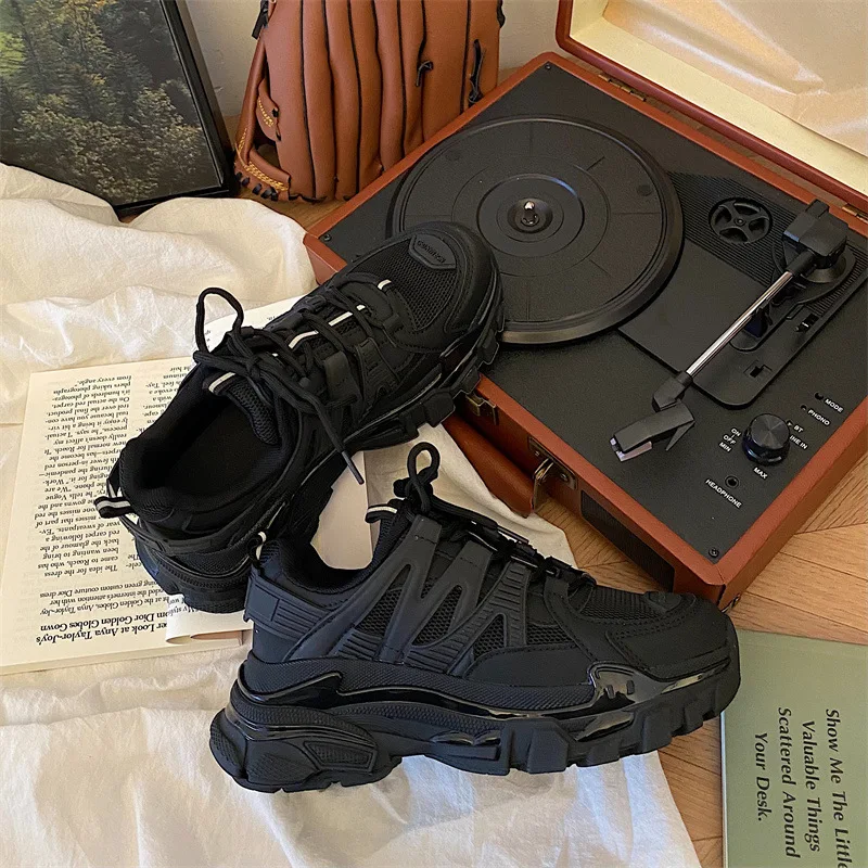 New Fashion Casual Platform Sports Trainers Running Shoes Designer Sneakers Black For Men Women