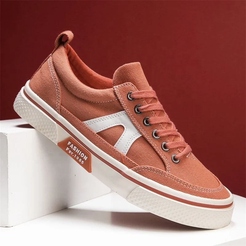 Factory Price Customized Brand Classic Low Cut Men Sneakers Vulcanize Shoes Sneakers Canvas Trendy Casual Shoes