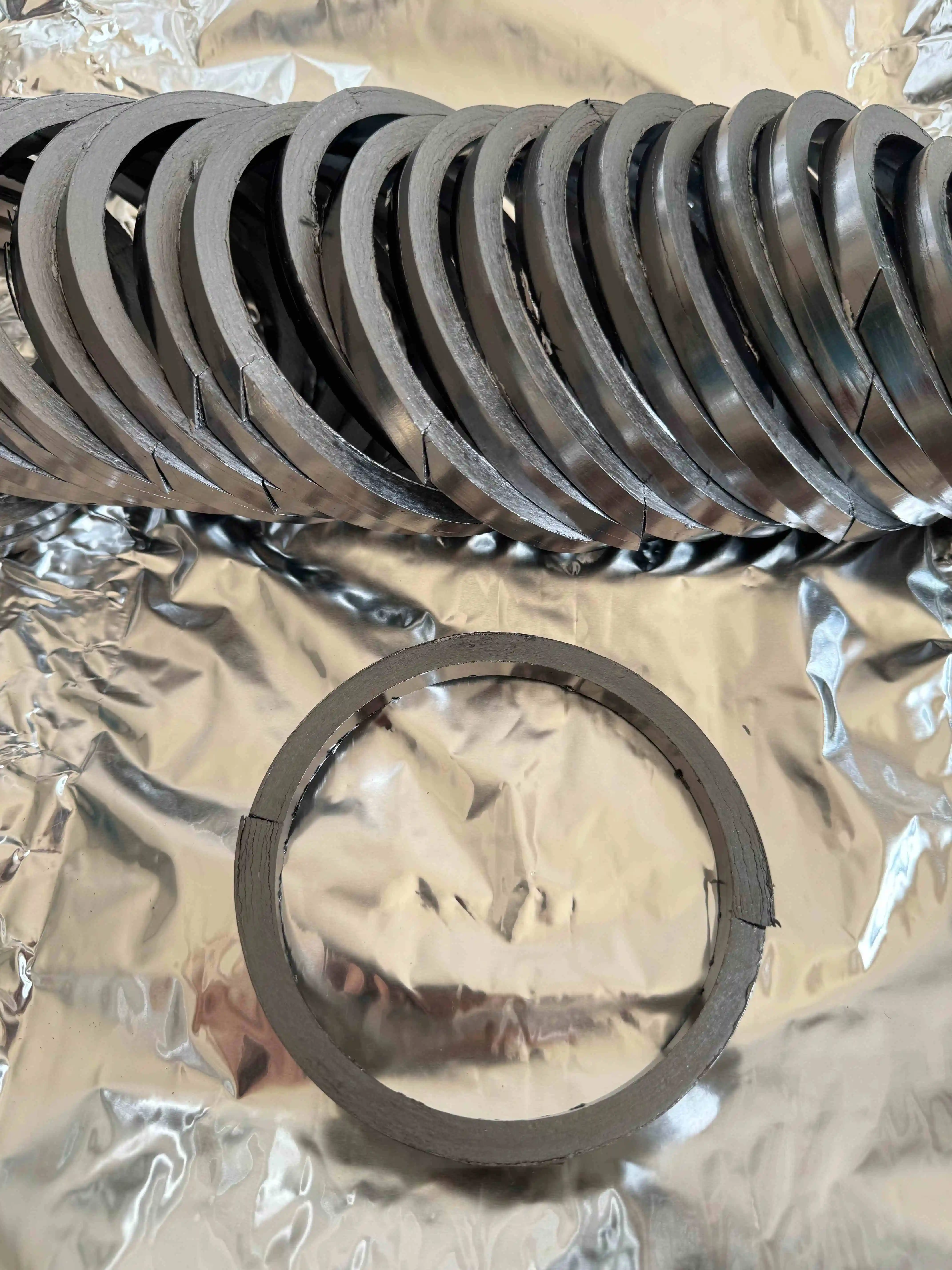 Expanded flexible graphite gasket ring v ring w ring with metal wire high temperature pressure seal gasket