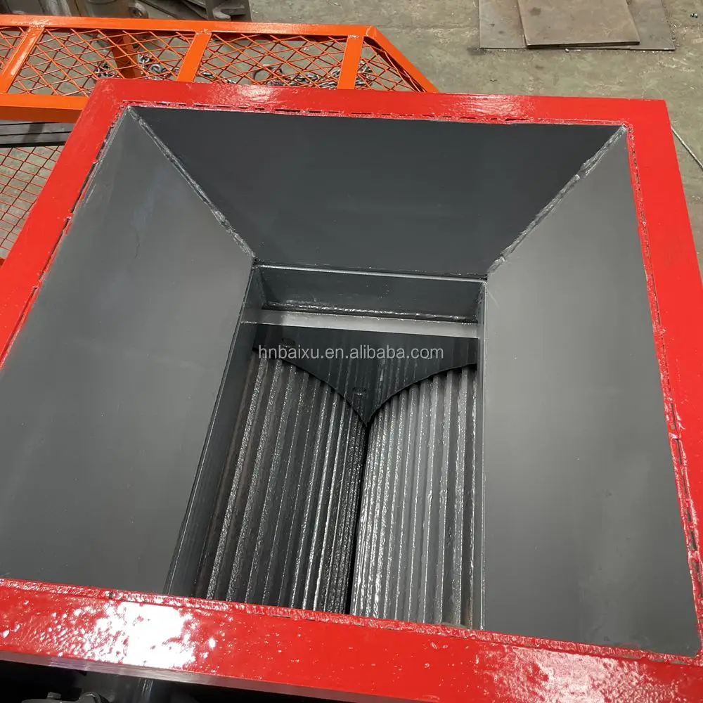 china supplier limestone coal material crushing double tooth roller mill salt roll crusher