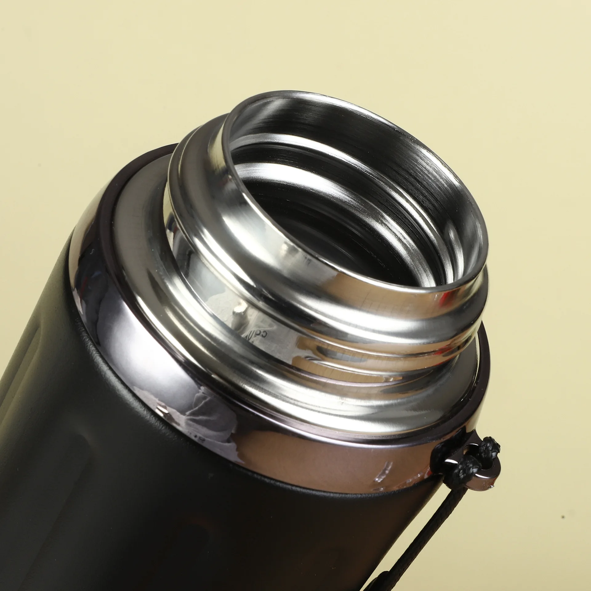 Vintage Roman column 316 stainless steel insulation cup stewing kettle outdoor portable water bottle