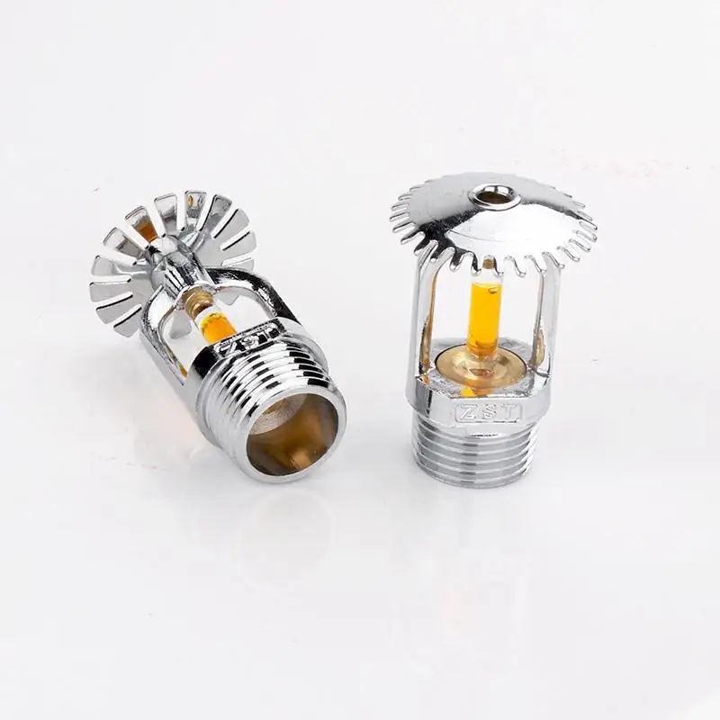 Латунные вертикальные пожарные разбрызгиватели используются для пожарных разбрызгивателей в