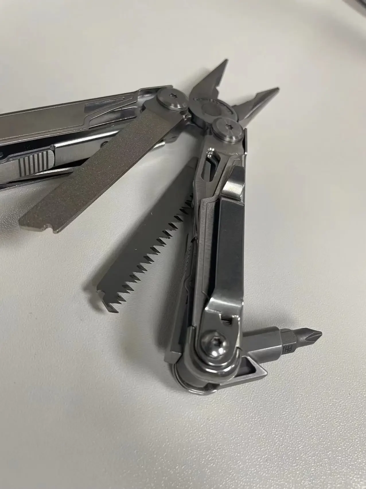 Durable Stainless Steel Portable Key Chain Tool Multi Function Survival Pliers