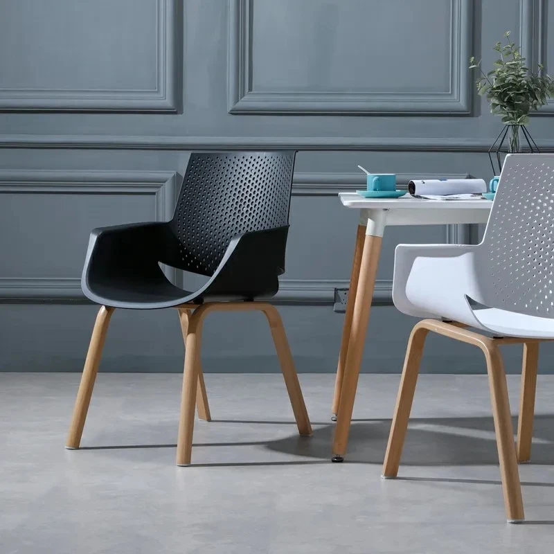 Modern Cheap Durable Metal Legs Restaurant Cafe Furniture Chair PP Plastic Dining Room Chairs