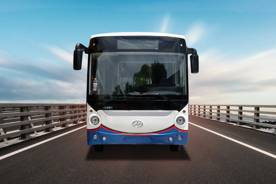 KLQ 6832GEV HIGER BUS Newest design top quality china mini sprinter electric shuttle bus