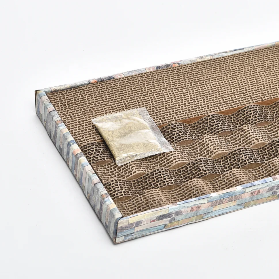 High Quality Cheap Corrugated Cat Scratcher Built-In Catnip Cardboard Toy Cat Scratch Board