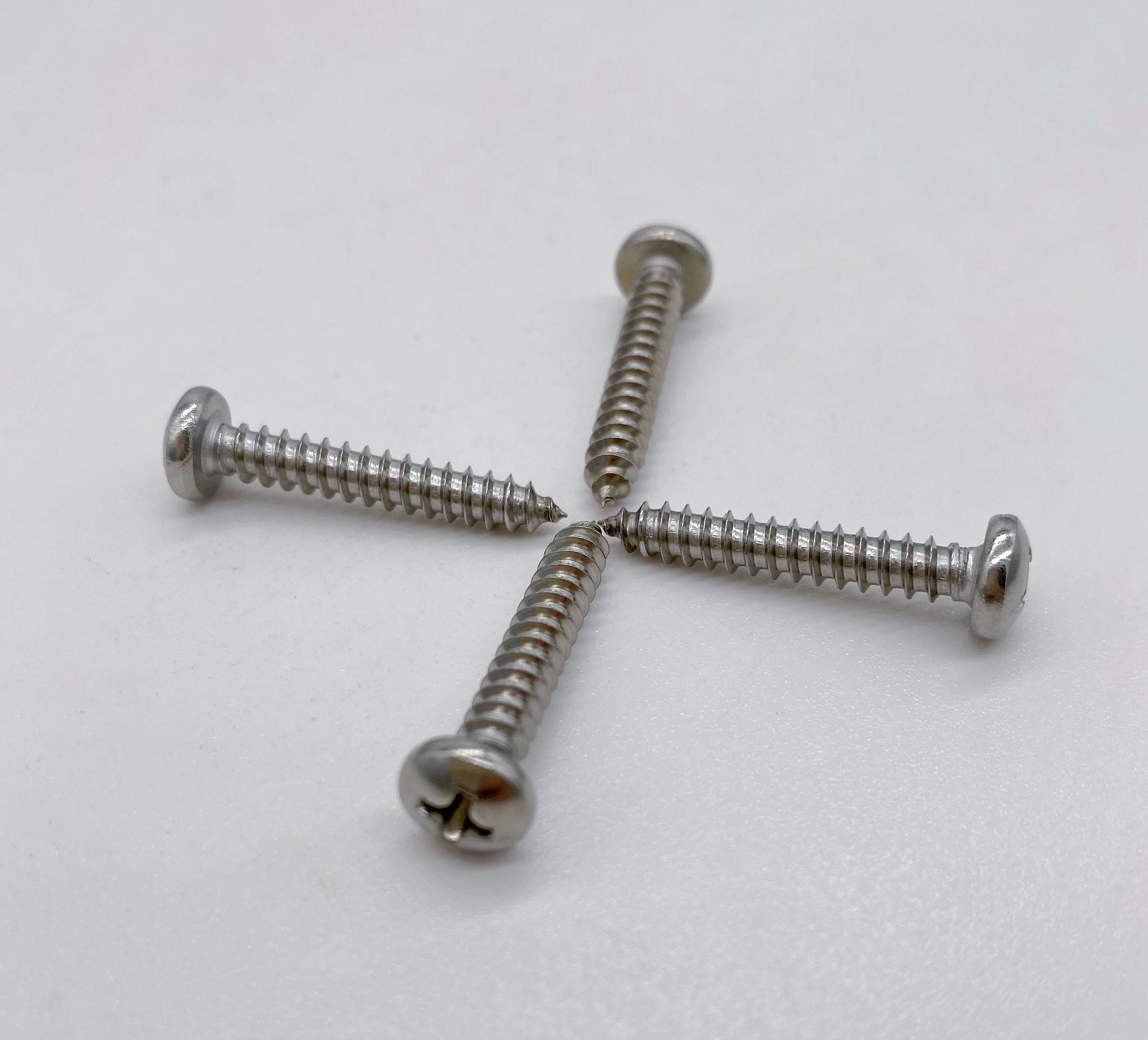 China Local Manufacturer Suppliers Din7981&7982 Cross Recessed Pan Head Screws Self Tapping Iron and Steel DIN Cheese ISO9001