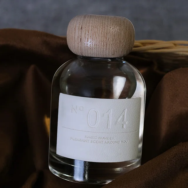Transparent Reed Diffuser Perfume Bottle Wooden Screw Cap and Leather Label