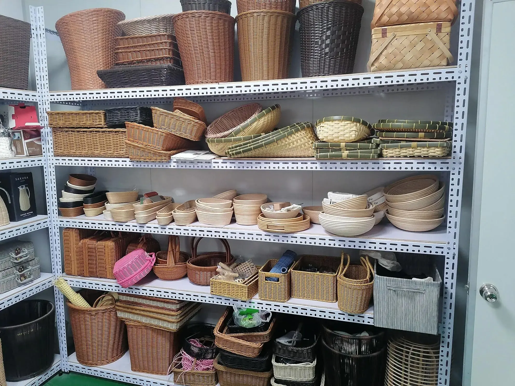 Factory Direct Stainless Steel Rattan Ice Bucket Cooler with LED for Wine Beer Champagne Utensils Included-Party Accessory