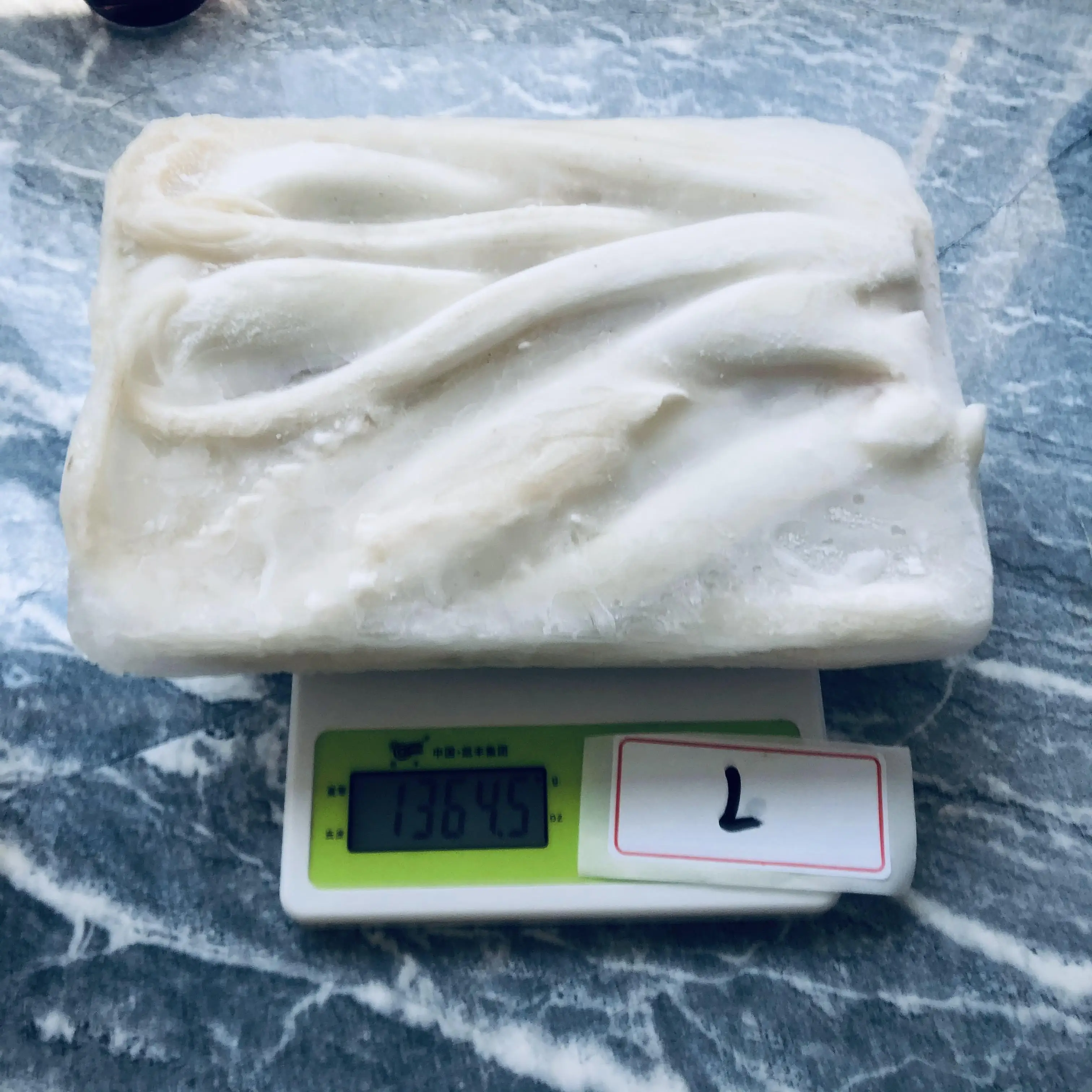 Frozen Cooked Pure Giant Squid Big Tentacles 400-700g per pcs BQF 900g on plate