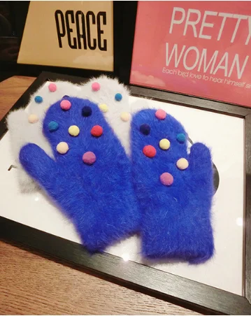 2021 hat sales ylm Christmas 7colors ball Gloves Woman Winter Thickening and warmth cotton fashion cony hair Total finger gloves