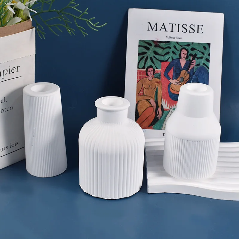 DIY three-dimensional round vase decoration abrasives cylindrical section stripe flower vase silicone mold