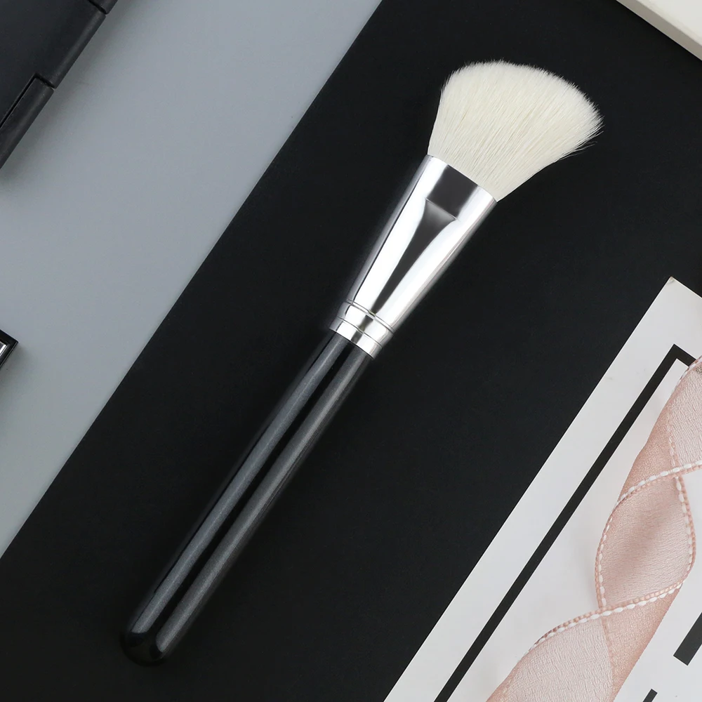 Factory wholesale single makeup brush Eco-Friendly synthetic hair large contour brush luxury loose powder blush brush