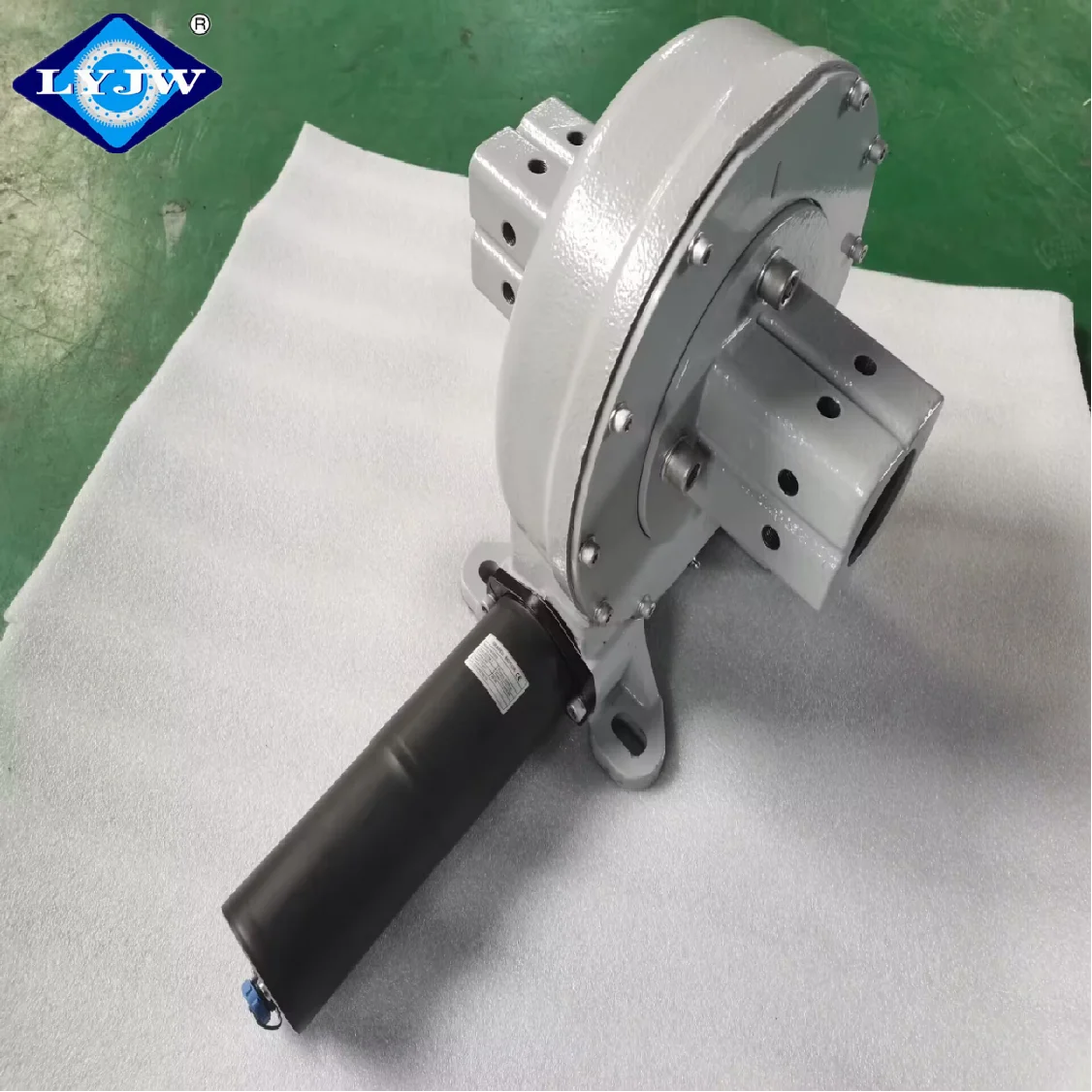 Luoyang JW VE9 VH9 Single Row Solar Tracker Slewing Drive Motor Bearing For 90-120pcs Panels Single Axis Solar Tracking System