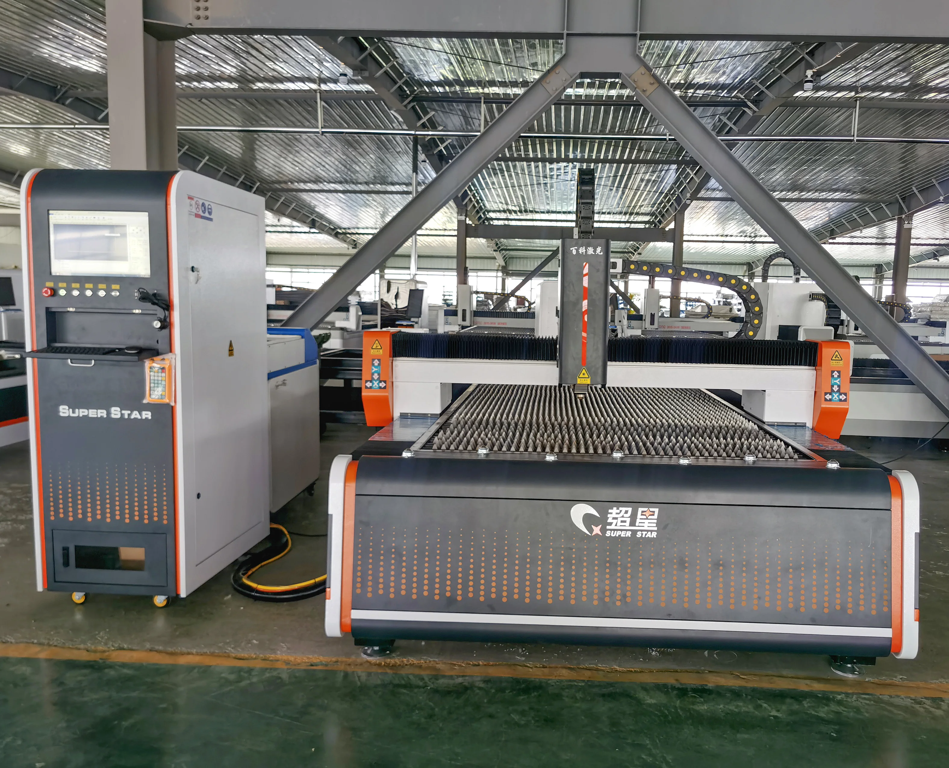China Manufacturer Best Price High Precision Auto Fiber Laser Metal Cutting Machine