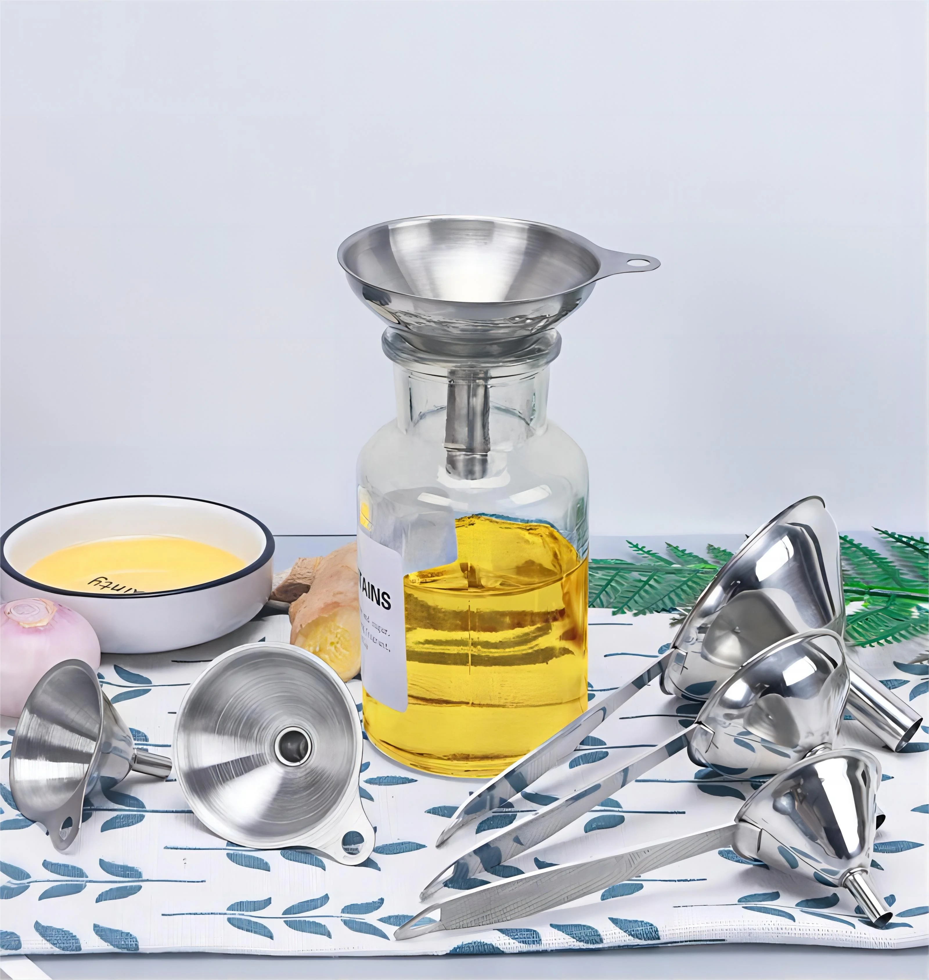 Kitchen Restaurant Available Stainless Steel 304 Multifunctional Household Kitchen Oil Water Spice Wine Bottle Funnel