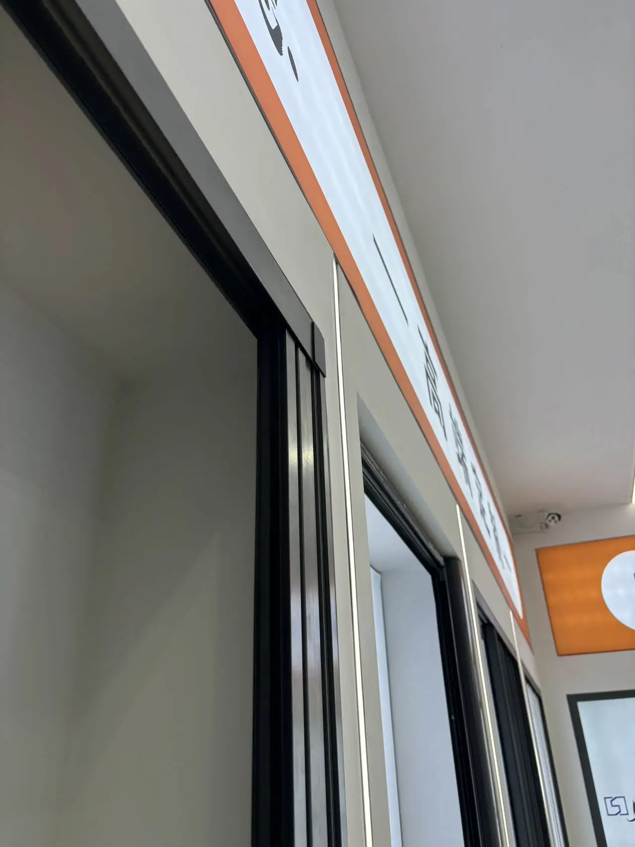 Aluminum Frame Plisse Mosquito Net Low Track Folding Sliding Door Polyester Pleated Mesh Retractable Window Fly Screen Door