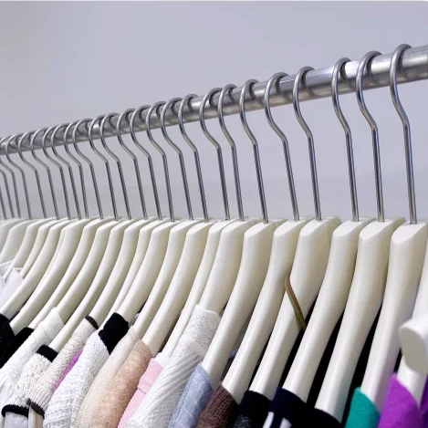 Fashion Shop Customized Logo Hanger Wood Suit Hanger Wide White Brand Suit Wooden Hangers for Cloth