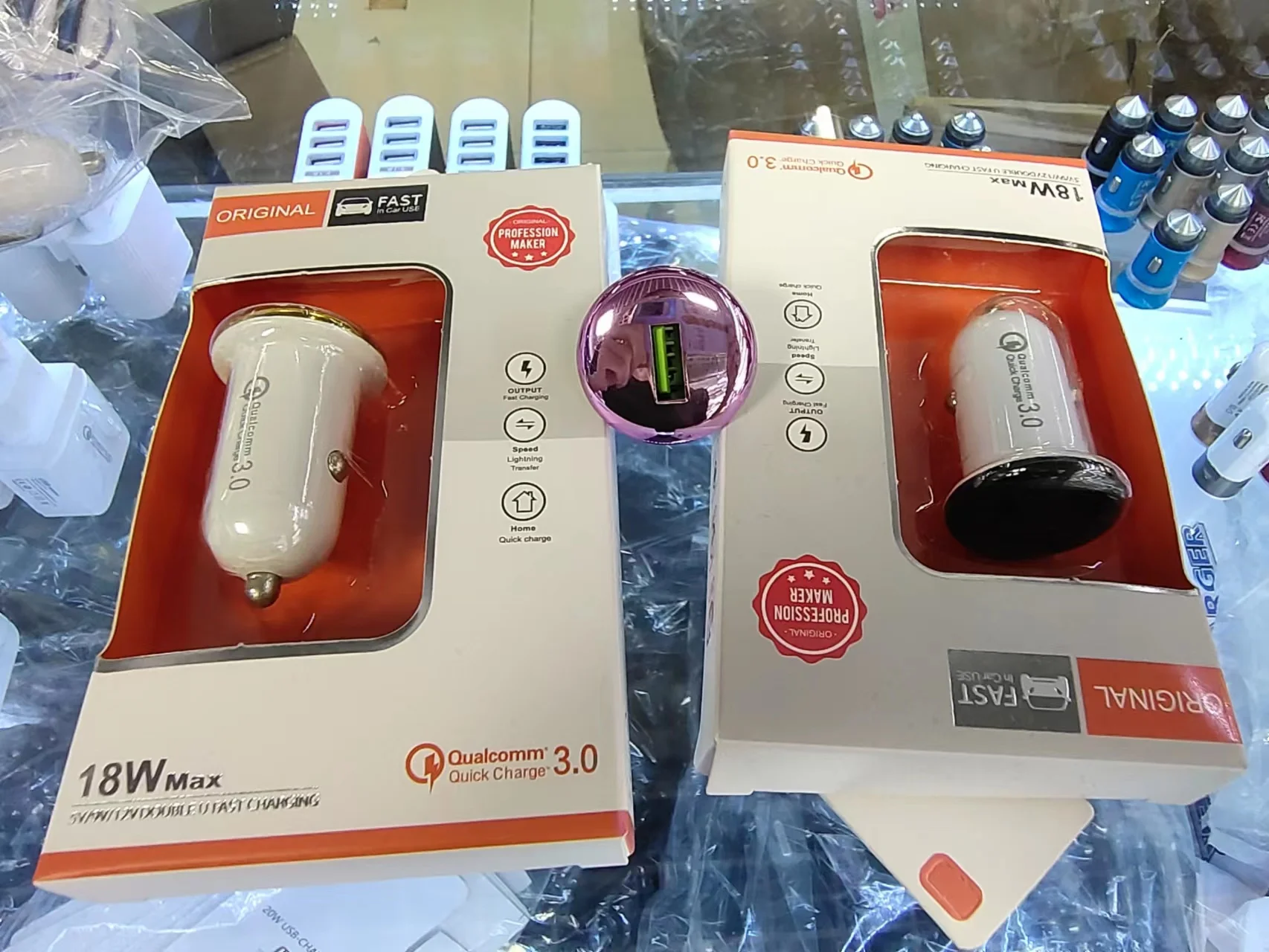 1 USB Port 2 USB Port 2.4A QC 3.0 Fast Charger Car Adapter