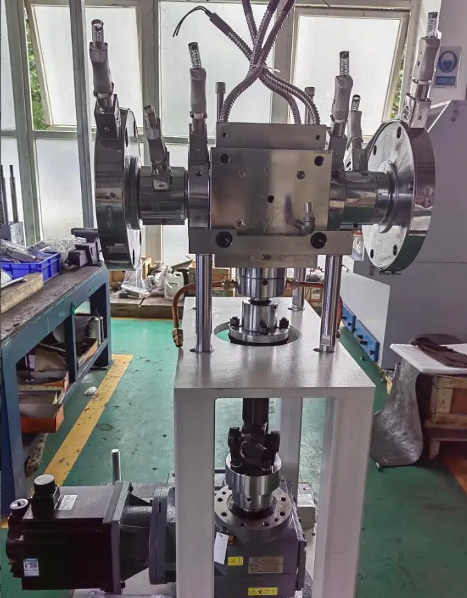 Plastic filament extruding machine with polymer mini melt pump for plastic extruder