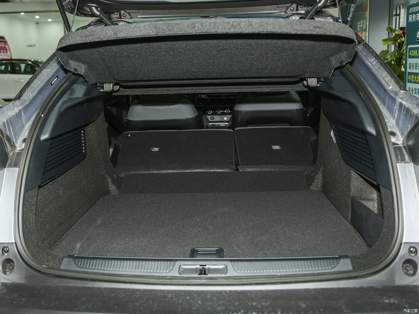 HATCHBACK gasoline cars DongFeng CITROEN Versailles C5 X 2023 1.6T Enjoy Extraordinary Experience Good quality  cars