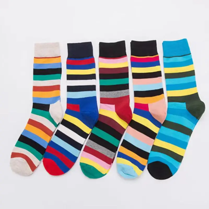 
UPGRADE Wholesale fashion custom gift box jacquard socks happy animal floral cotton socks men socks 
