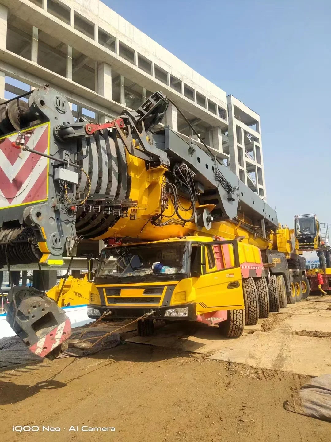 Высококачественный Подержанный SANY SAC6000 использованный вседорожный кран 600 тонн