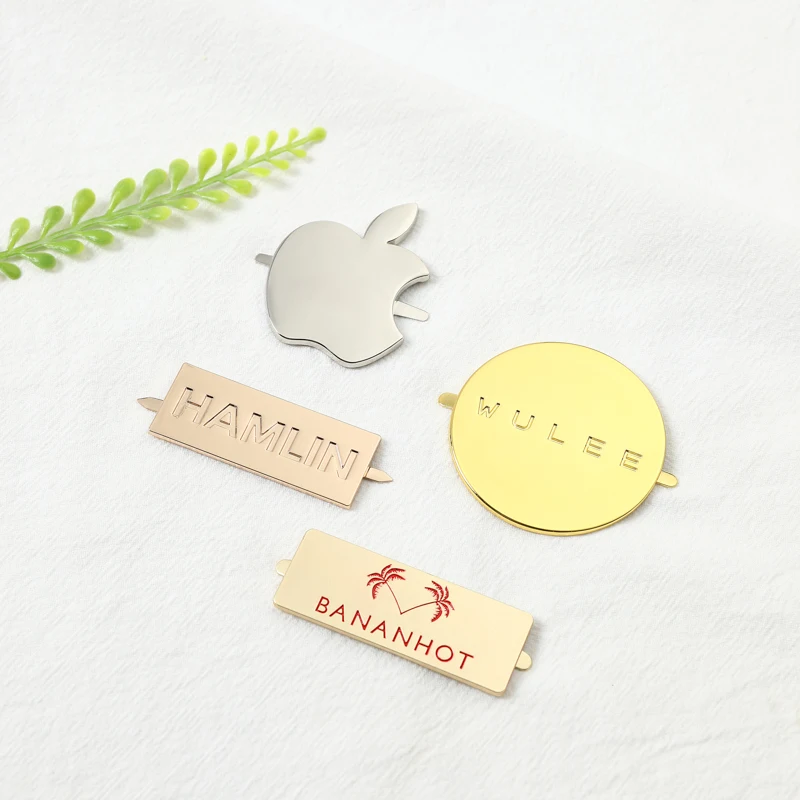 OEM/ODM Metal Logo Designer Bag Name Plate Customized Zinc Alloy Bag Logo For My Brand