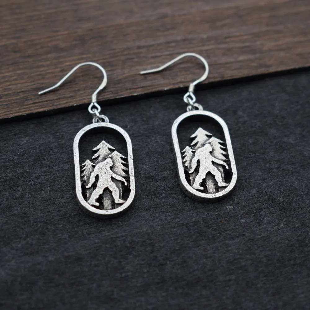  Sasquatch bigfoot earring friend Birthday gift Nature