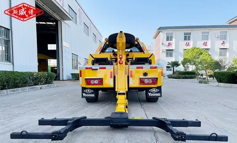 Powerful Foton 4*4 drive pickup wrecker off-road tow truck underground garage towing vehicle expressway rescue vehicle