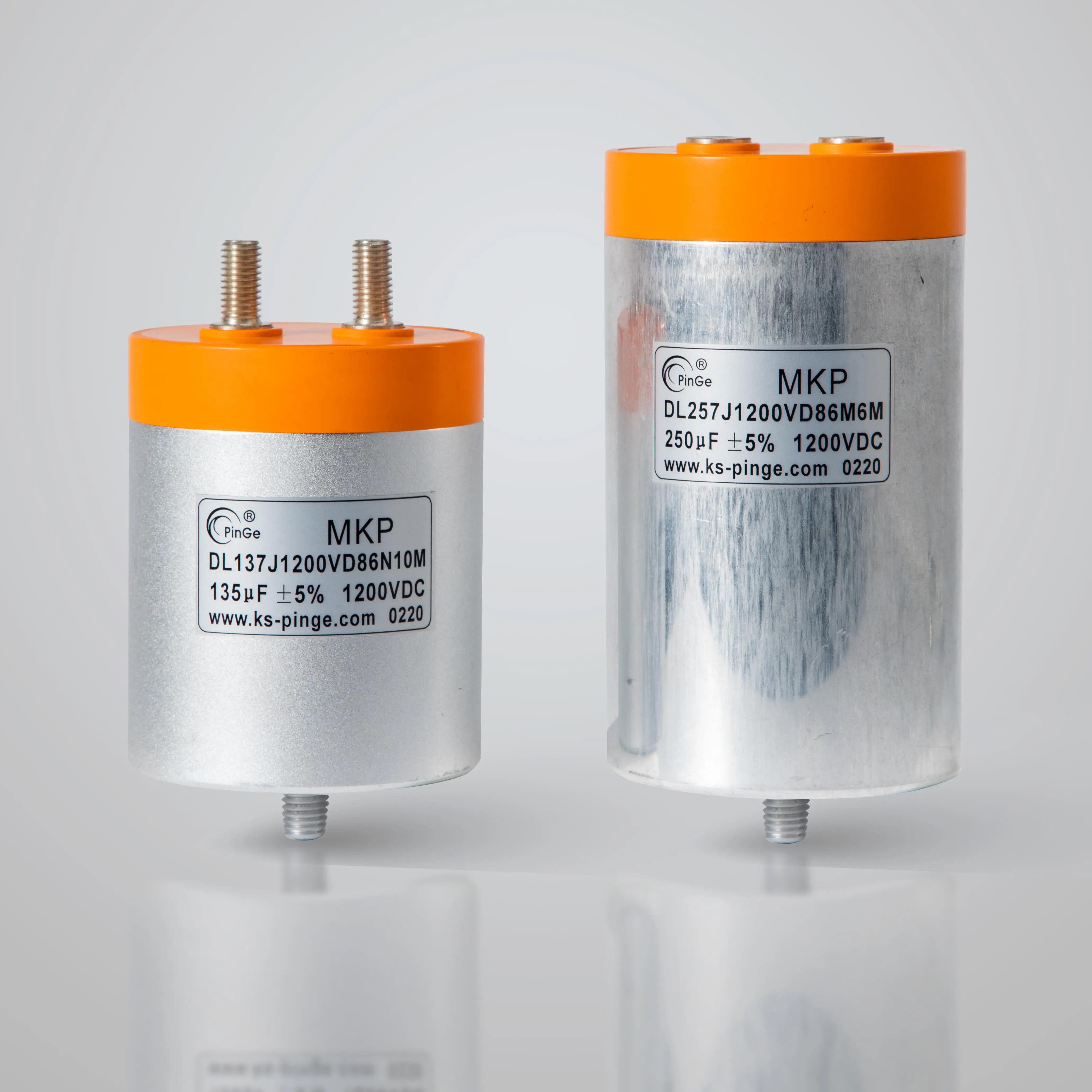 1100VDC 420 мкФ DC фильтр конденсатор с алюминиевой крышкой Фотоэлектрической энергии ветра пленочный для систем обеспечения солнечной энергией solar power