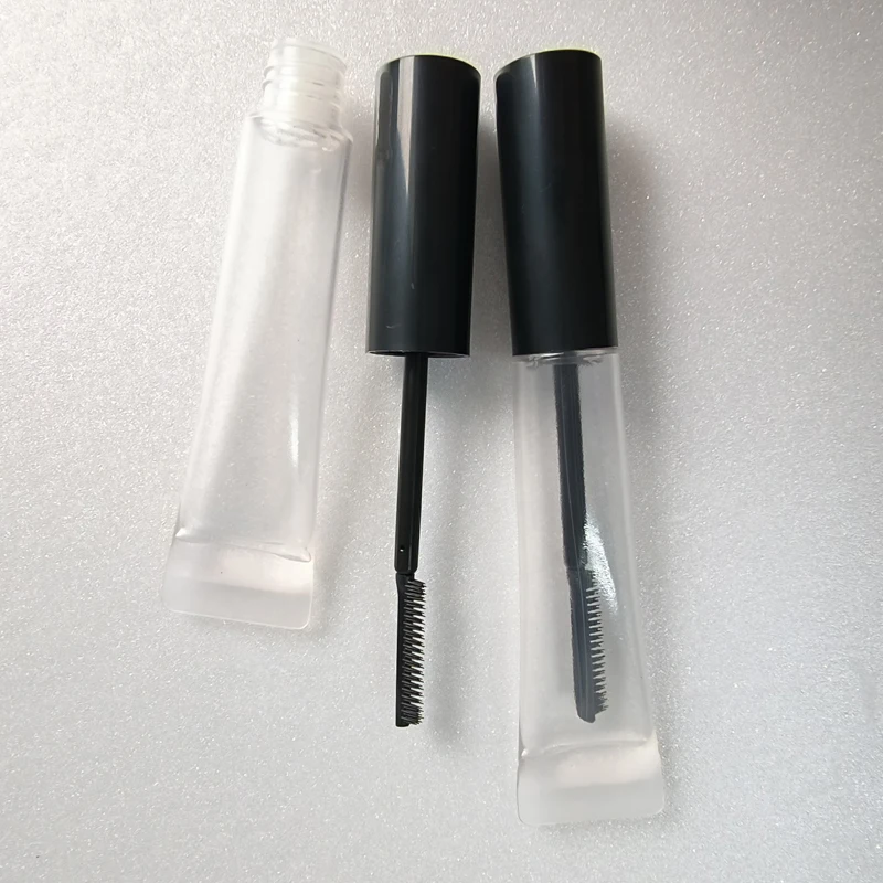 CY818 Custom 8ml clear squeeze bottles lipgloss tube Mascara cream cosmetic package container plastic tube with matte black caps
