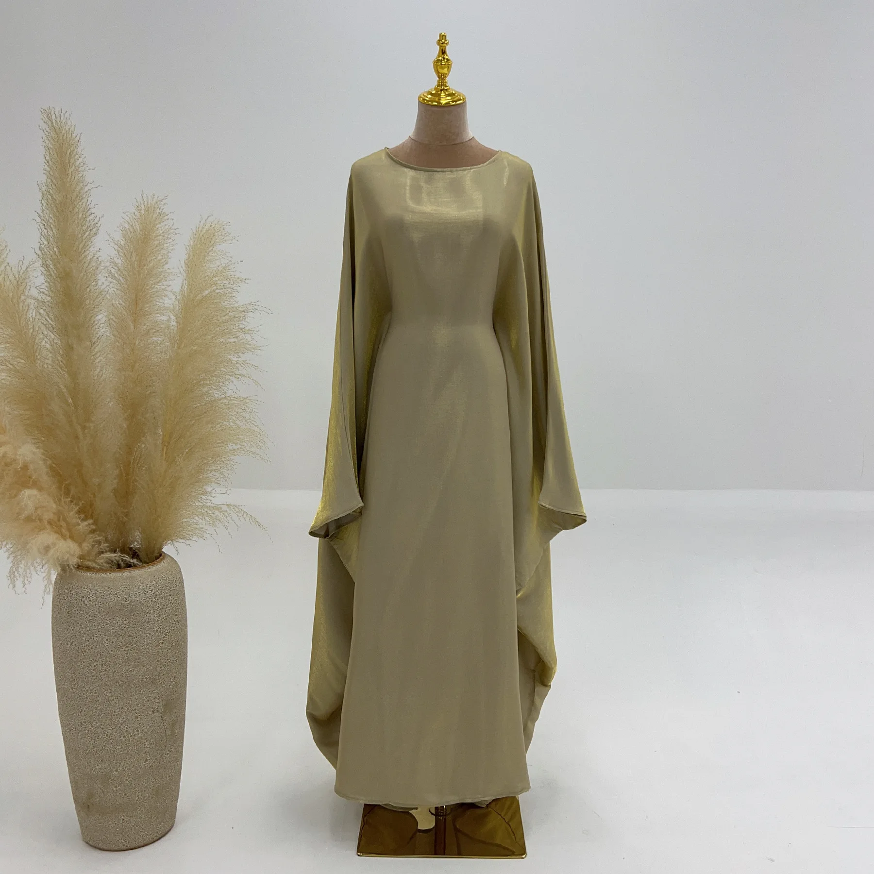 Zifeng OEM Vetements Islamiques Musulmans Arabian Design Solid Color Dubai Spring Summer Party Glitter Cloth Dress Robe