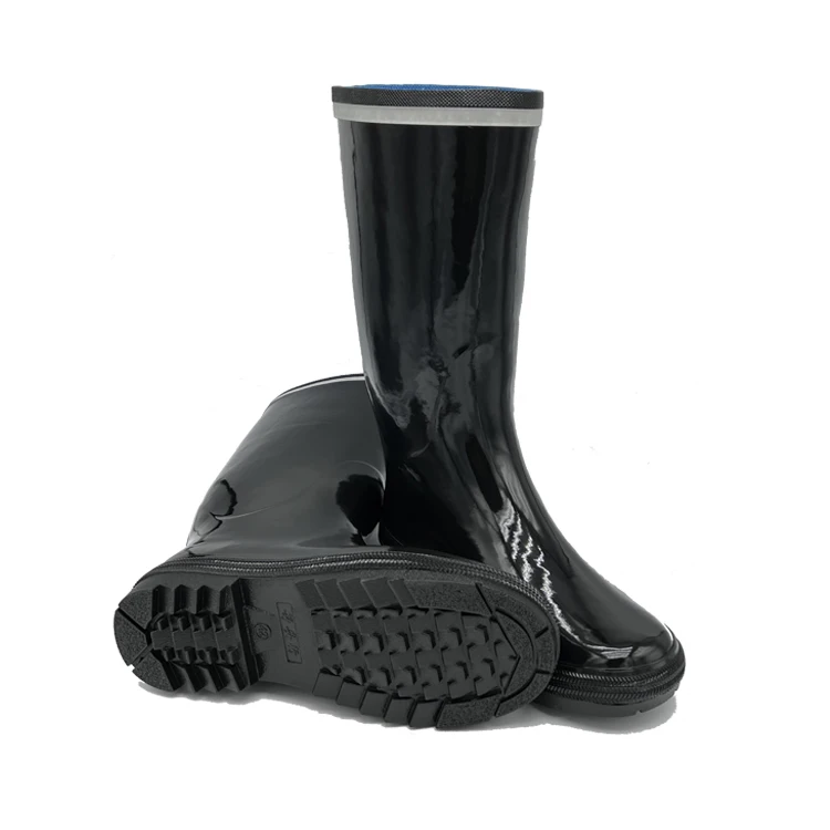 High Quality Shiny Black Rain Boots Good Feeling Outdoor Non-slip Natural Rubber Waterproof Rain Boots for Rainy Day