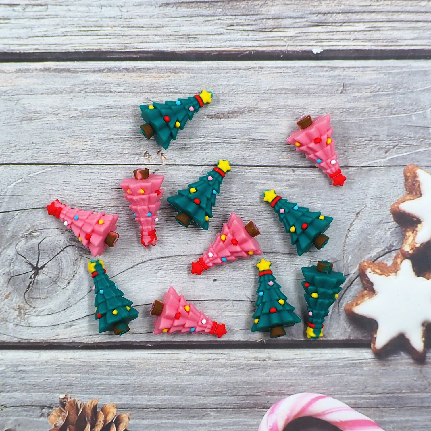 High Quality Easy String Jewelry Making DIY Pen KeyChain Bracelet Christmas Tree Silicone 3D Focal Beads