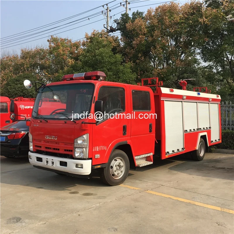 Japan famous brand foam fire truck 4*2 water tower fire fighting vehicle