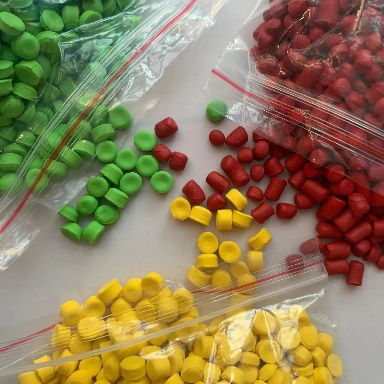 Инъекционные гранулы EVA, составные поролоновые материалы