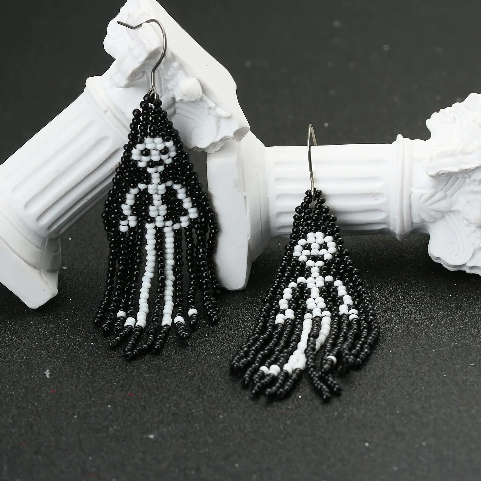 TrueGold Black White Handmade Custom Titanium Dangle Beaded Earrings for Women Fashion Jewelry Set