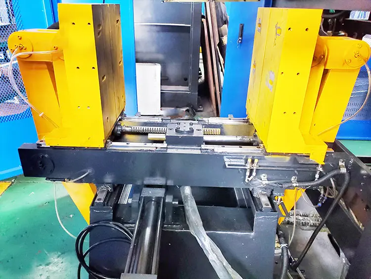 5l 6L eingine oil square bottle drum extruder 6 l horizontal type 5liter jerry can producing  blow molding making machine