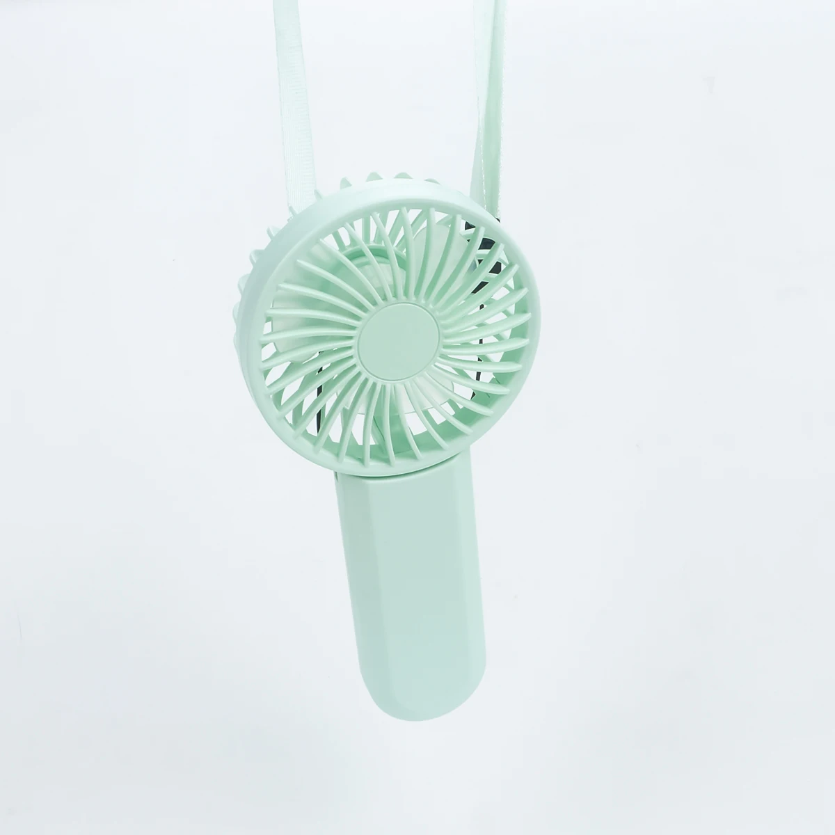 new arrival dry battery powered neck hanging fan sport fan low price mini fan