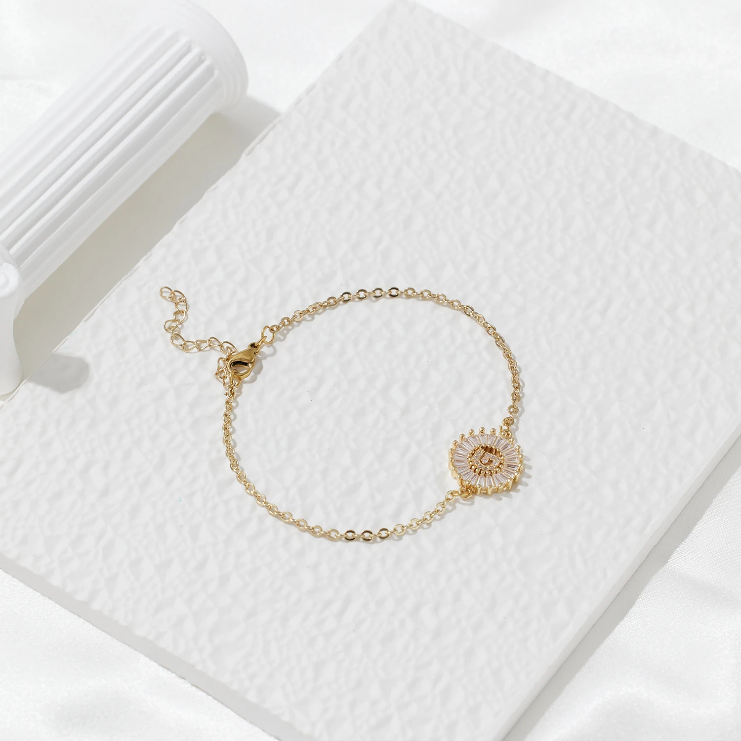 Kingtai Wholesale Designer Tarnish Free Waterproof Charm Engraved Stainless Steel Gold Plated Fashion Jewelry Chain Bracelet