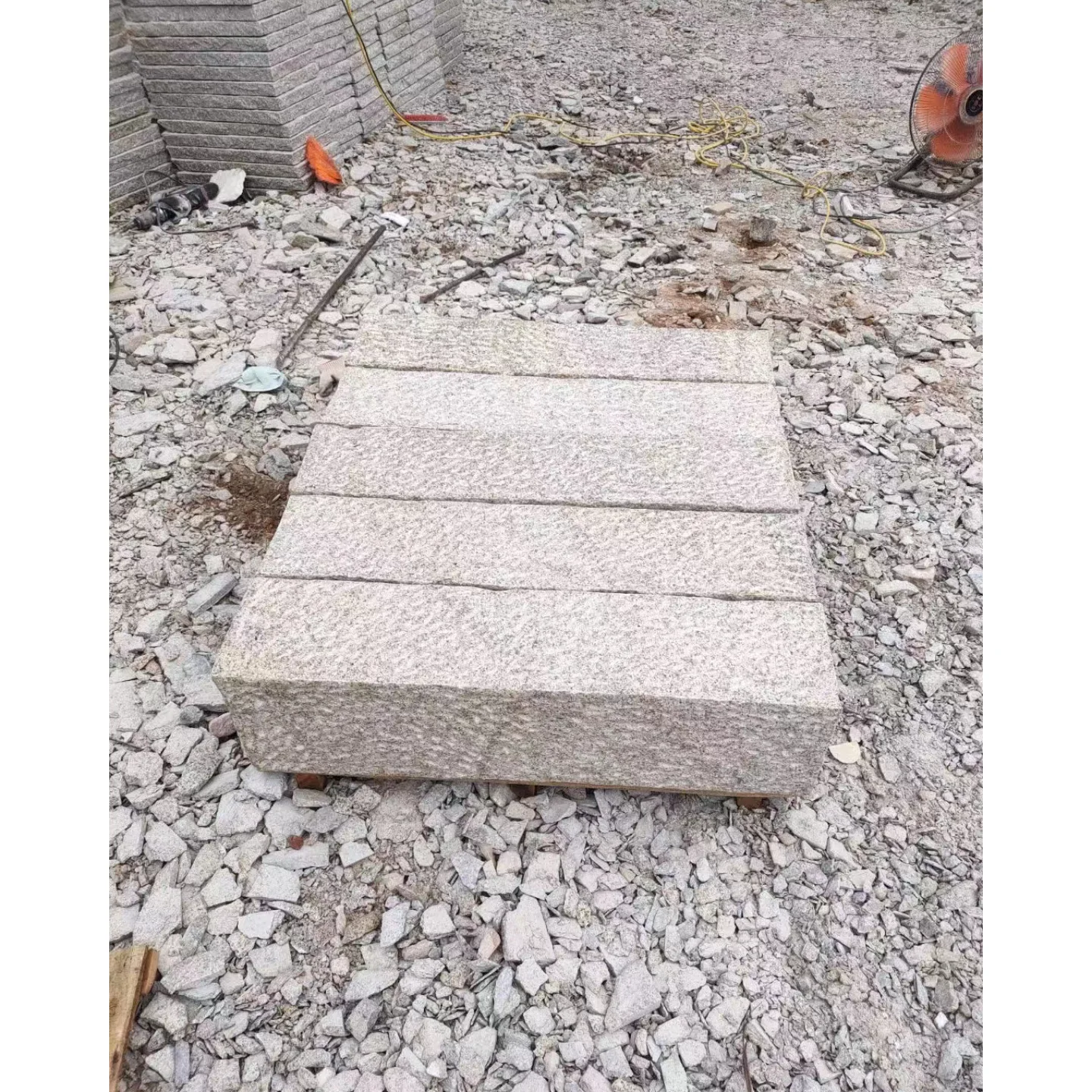 Wholesale Price Granite G682/Misty Yellow Culture Stone